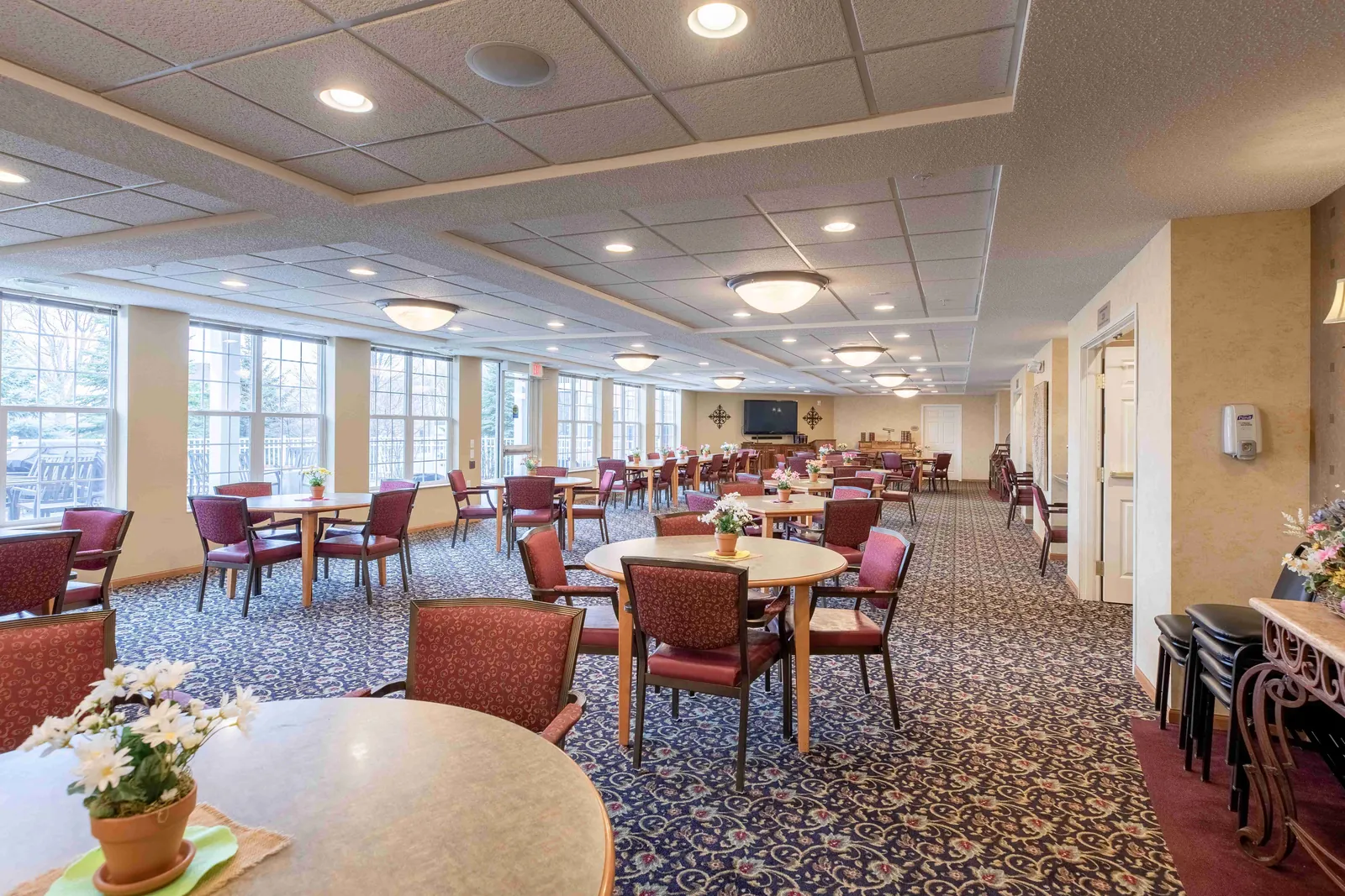 Gramercy Club at Burnhaven Dr. photo 6 of 13