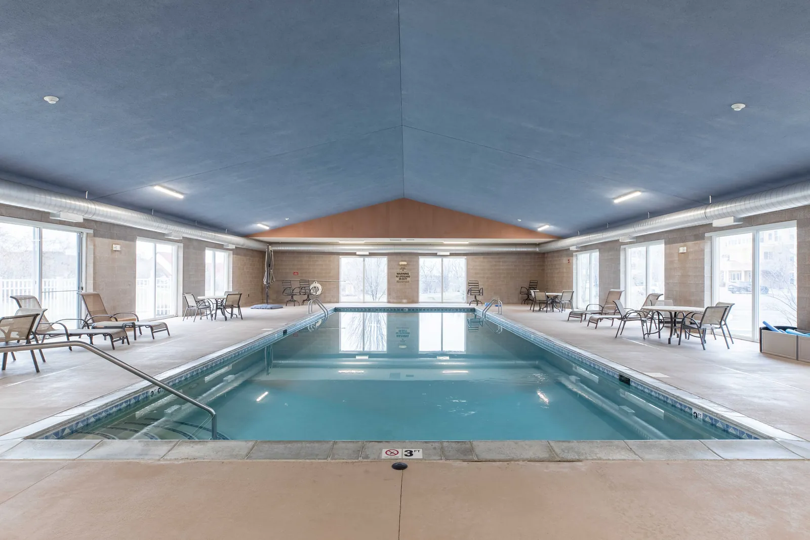 Gramercy Club at Burnhaven Dr. photo 2 of 13