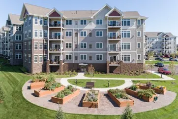Applewood Pointe of Eagan photo 14 of 14