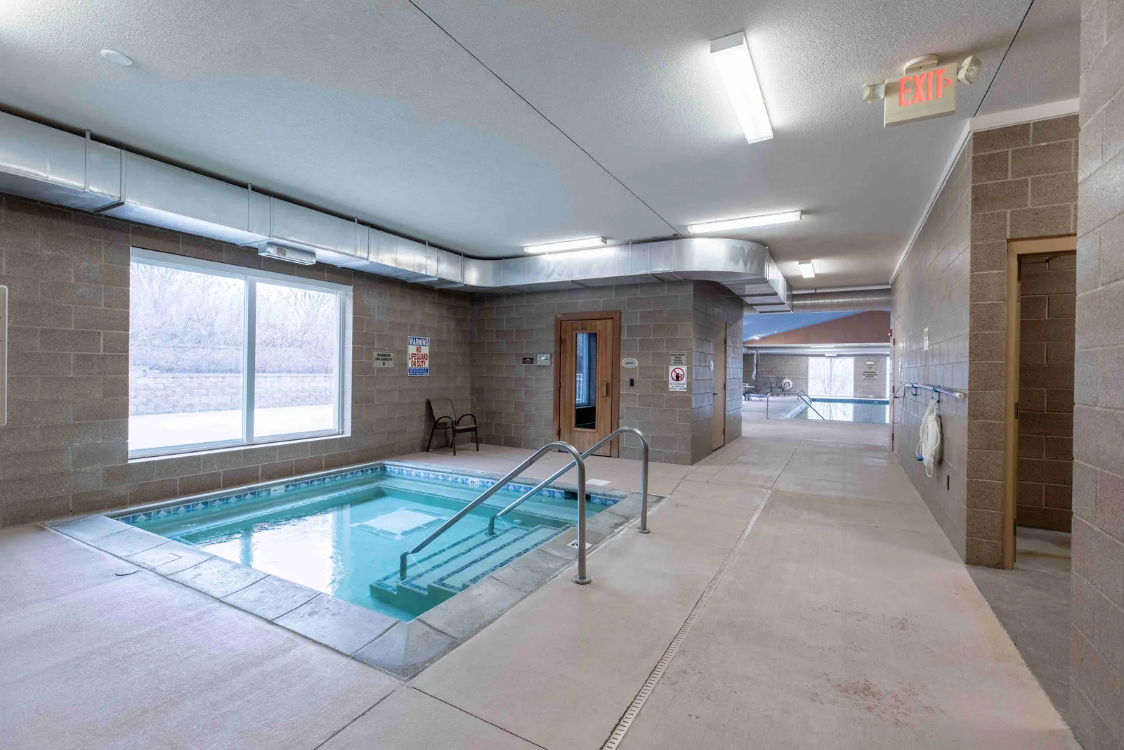 Gramercy Club at Burnhaven Dr. photo 3 of 13