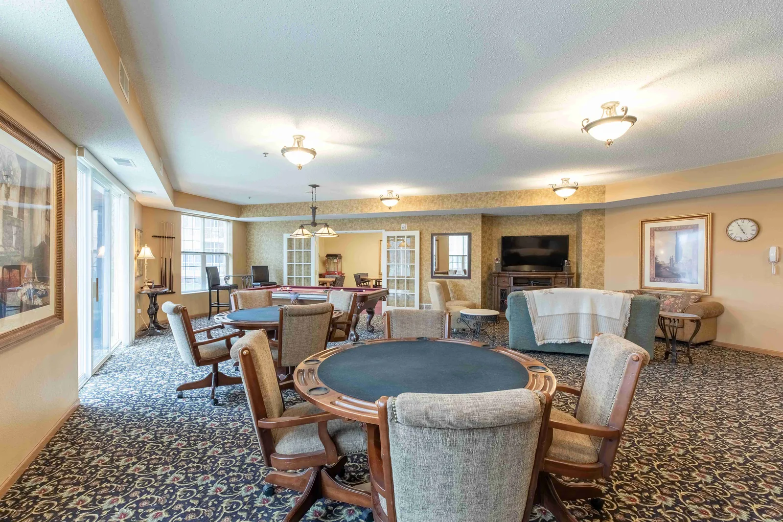 Gramercy Club at Burnhaven Dr. photo 7 of 13