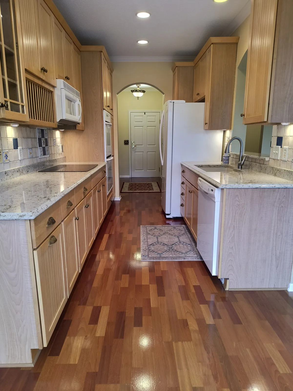 Gramercy Club at Burnhaven Dr. photo 11 of 13
